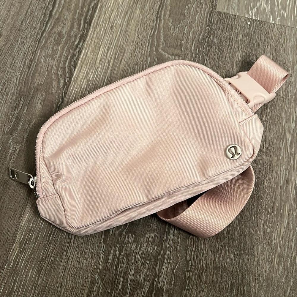 SOLD Lululemon Belt Bag